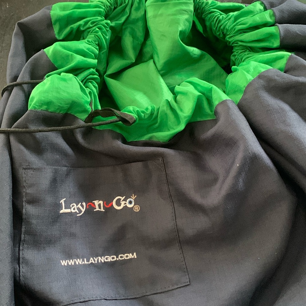 Lay n Go activity mat